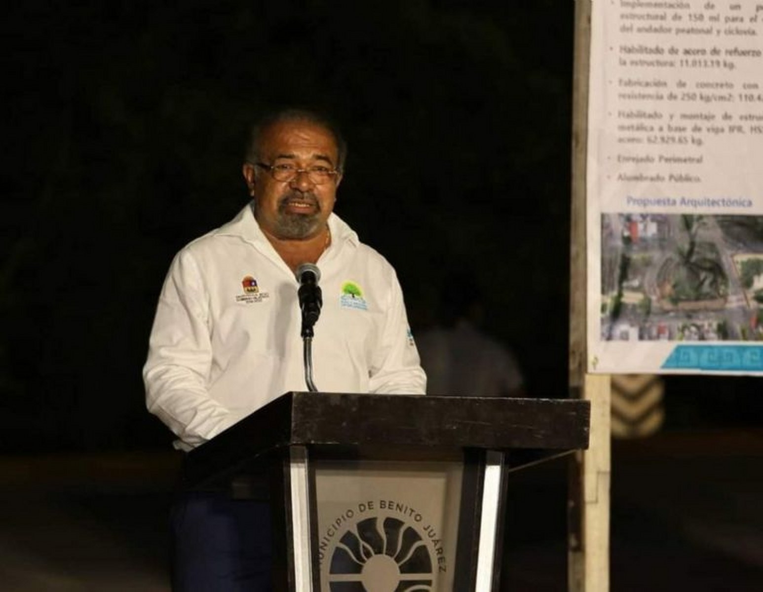 El pasado 29 de septiembre, William Conrado, secretario de Obras Públicas de Quintana Roo, compareció ante la XVI Legislatura Local El pasado 29 de septiembre, William Conrado, secretario de Obras Públicas de Quintana Roo, compareció ante la XVI Legislatura Local