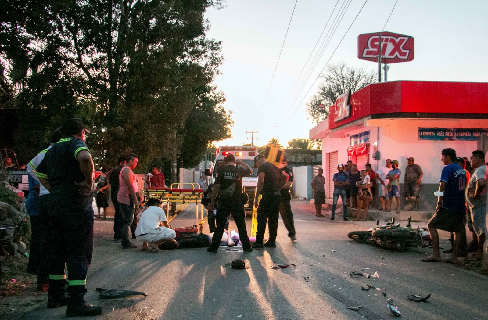 Ambos habían tomado la motocicleta sin permiso del dueño Ambos habían tomado la motocicleta sin permiso del dueño