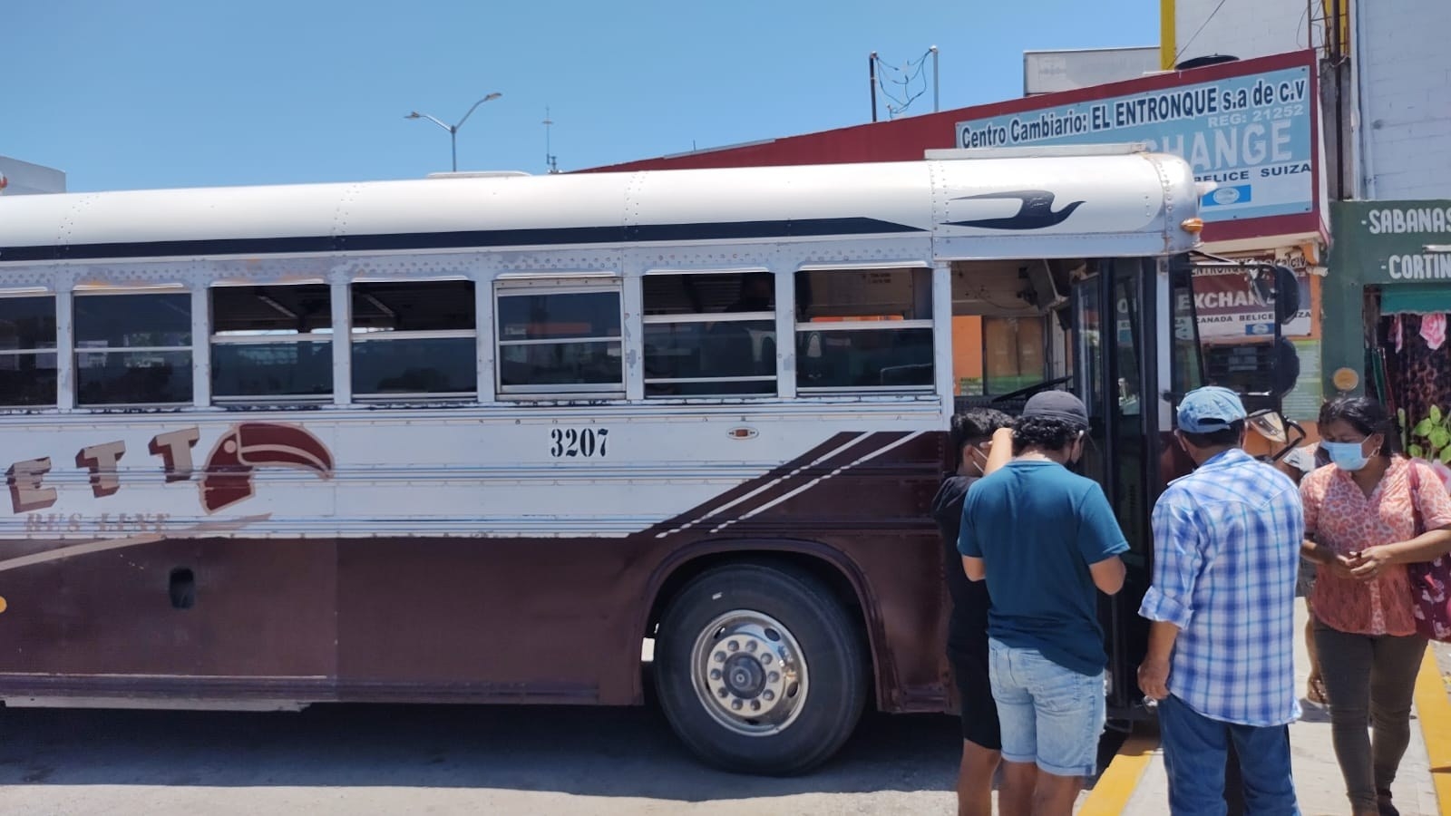 Las corridas de Belice a Chetumal irán aumentando gradualmente, pues los habitantes del país vecino prefieren comprar productos en Quintana Roo Las corridas de Belice a Chetumal irán aumentando gradualmente, pues los habitantes del país vecino prefieren comprar productos en Quintana Roo
