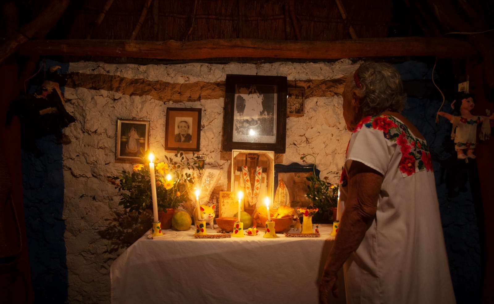 Una imagen muy común en los hogares del interior del Estado es la de la Santa Cruz verde Una imagen muy común en los hogares del interior del Estado es la de la Santa Cruz verde