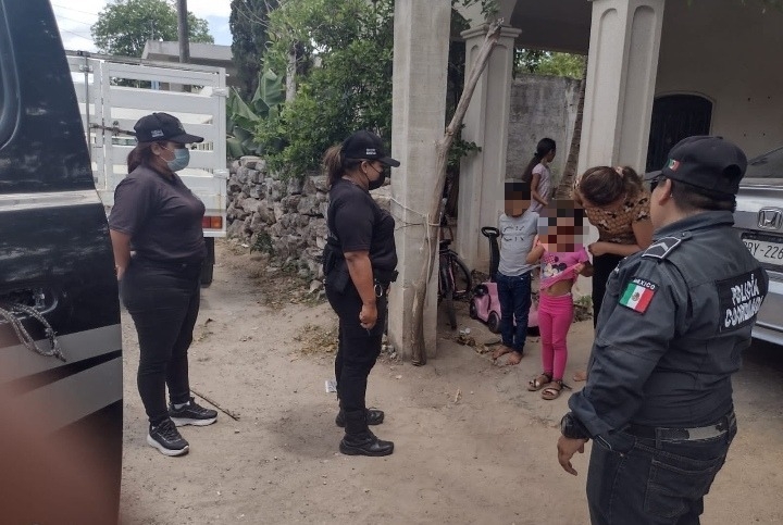 La menor fue entregada sana y salva con su madre La menor fue entregada sana y salva con su madre