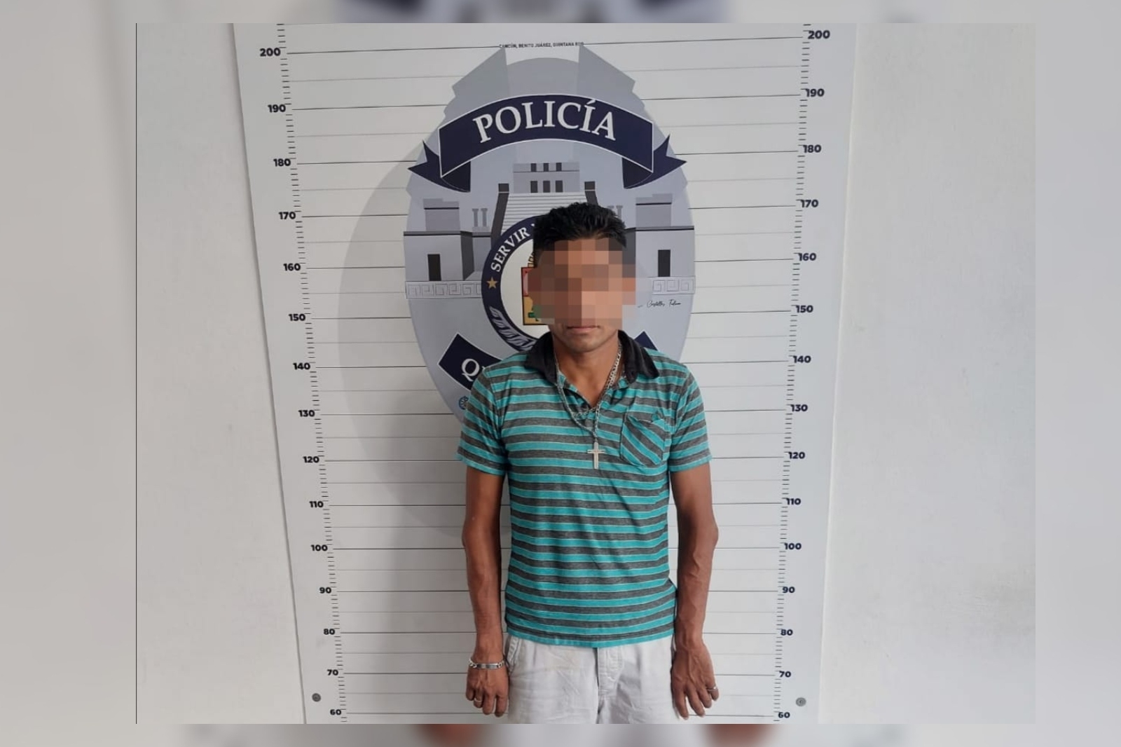 El albañil acapulqueño fue llevado a la Fiscalía General de Quintana Roo luego de haberle hallado dosis de drogas en Cancún