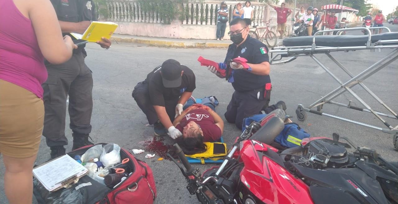 La mujer acabó tendida en el pavimento con heridas de gravedad, testigos intentaron ayudarla, pero según indicaron la mujer se encontraba en estado de ebriedad
