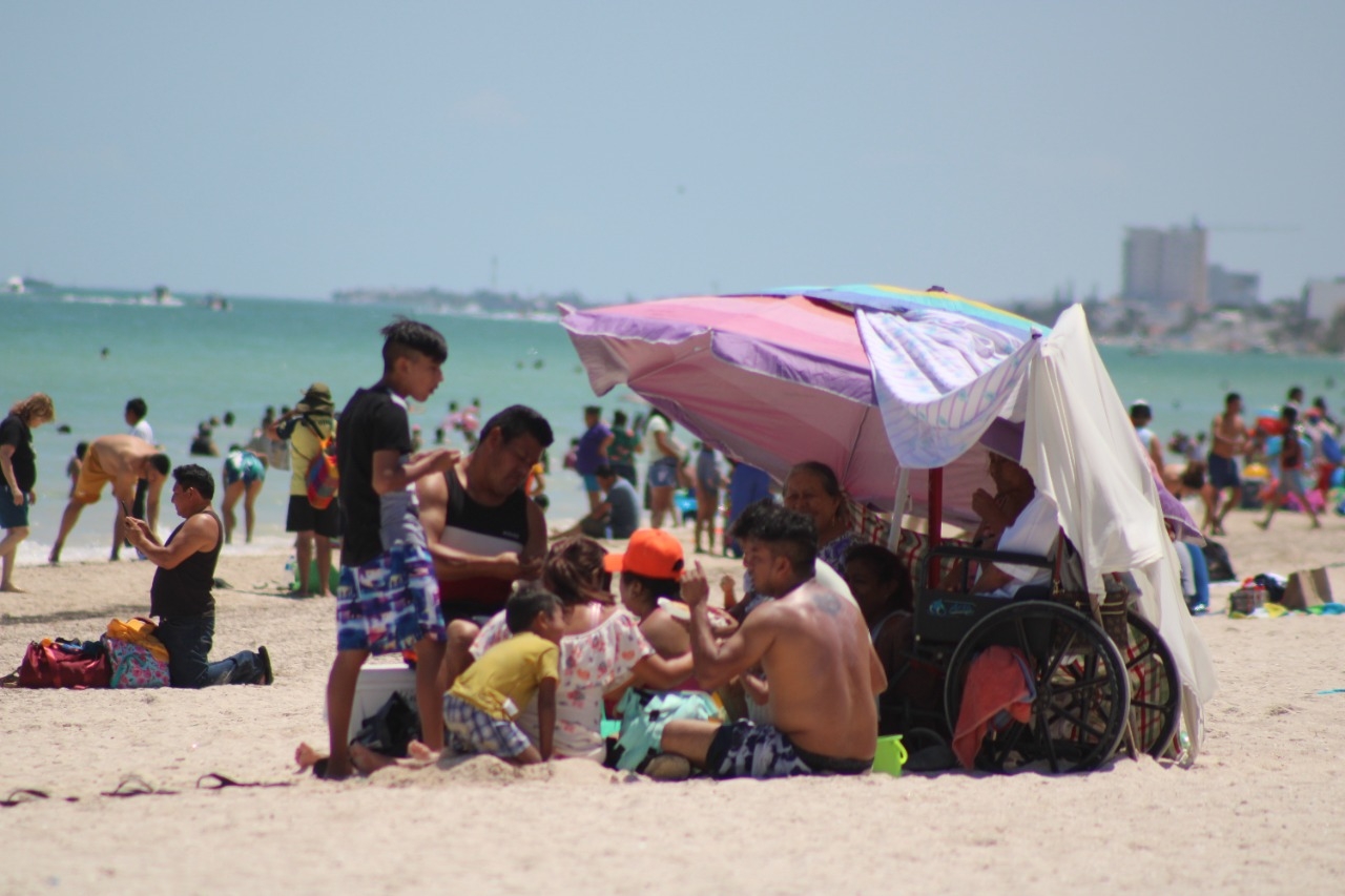 Autoridades reportaron varios incidentes en la vía pública, debido al número de visitan Autoridades reportaron varios incidentes en la vía pública, debido al número de visitan