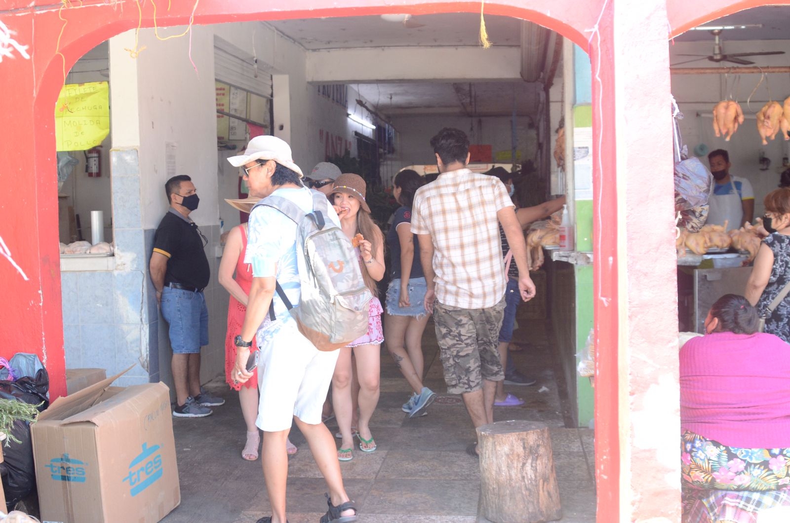 Han acudido aproximadamente 300 personas al Mercado 23 de Cancún