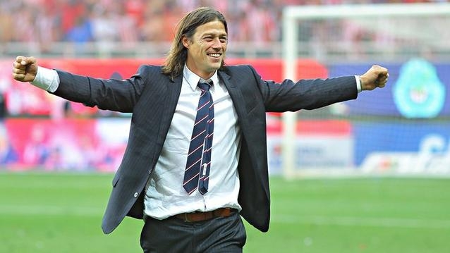 Chivas sigue sin DT: Almeyda declina oferta tras salir del AEK Atenas; Osorio y Pirlo siguen como candidatos 