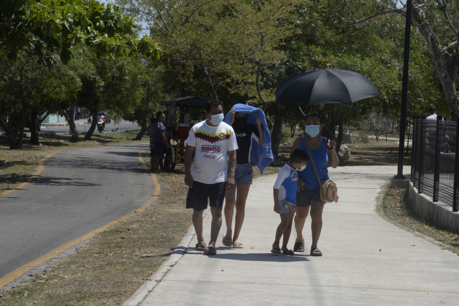 Vestir ligero ayudará a disminuir la sensación de calor en Mérida Vestir ligero ayudará a disminuir la sensación de calor en Mérida