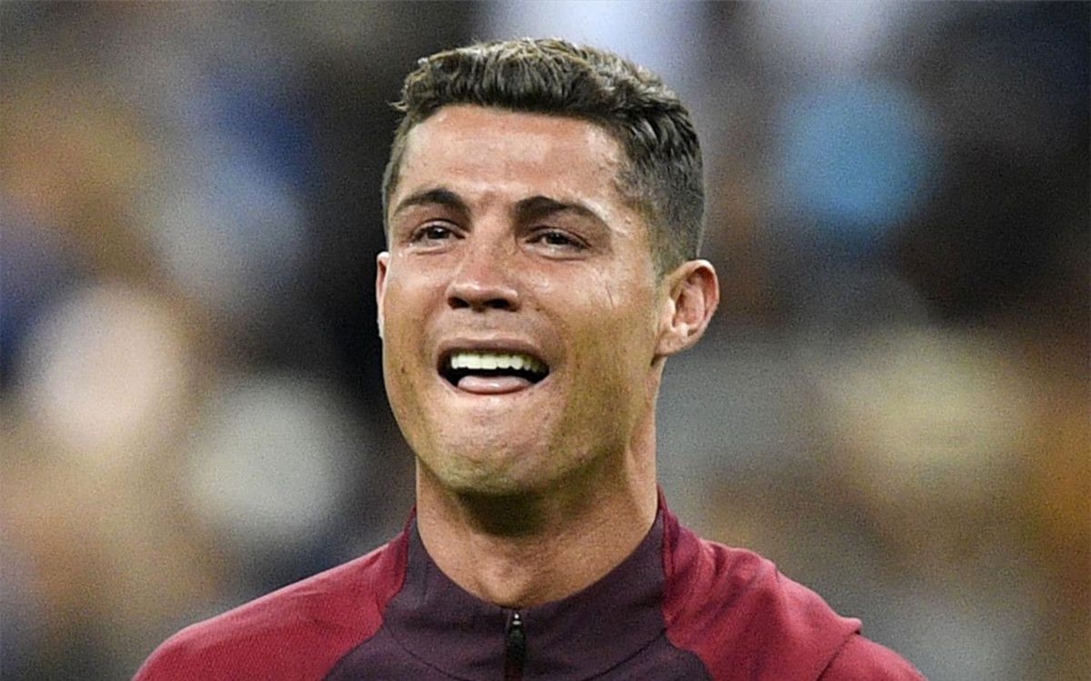El primero en escribirle al jugador fue el Manchester United, equipo donde milita actualmente el portugués El primero en escribirle al jugador fue el Manchester United, equipo donde milita actualmente el portugués