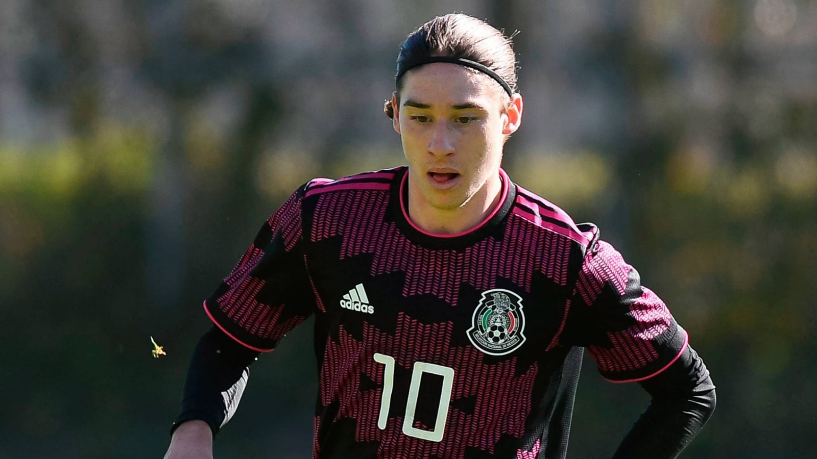 El Arsenal sí cederá a Marcelo Flores para el partido que disputarán México y Guatemala desde Florida