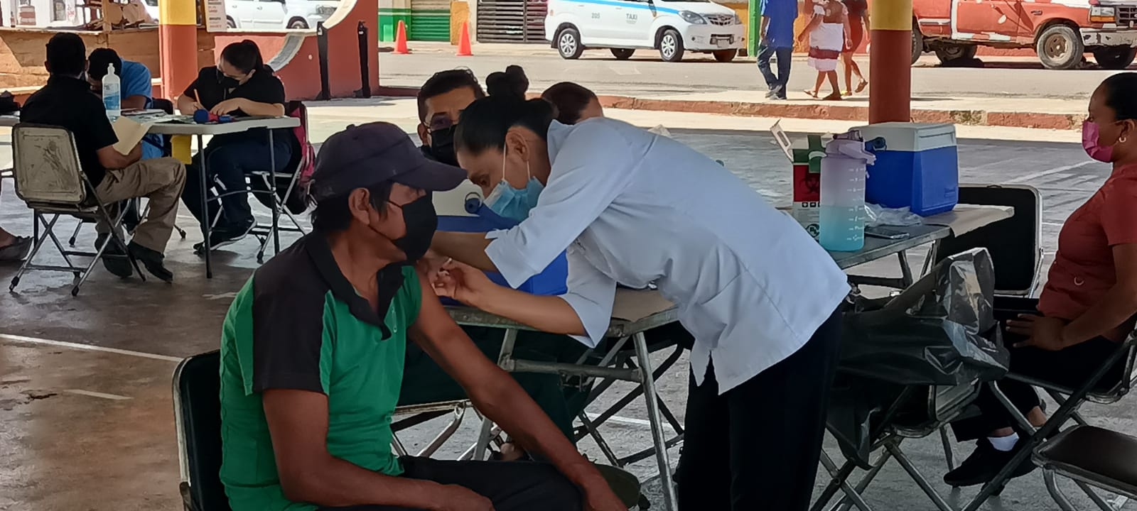 En la colonia Unidad Deportiva de Kantunilkín se aplicarán desde primeras, segundas y terceras dosis de AstraZeneca En la colonia Unidad Deportiva de Kantunilkín se aplicarán desde primeras, segundas y terceras dosis de AstraZeneca