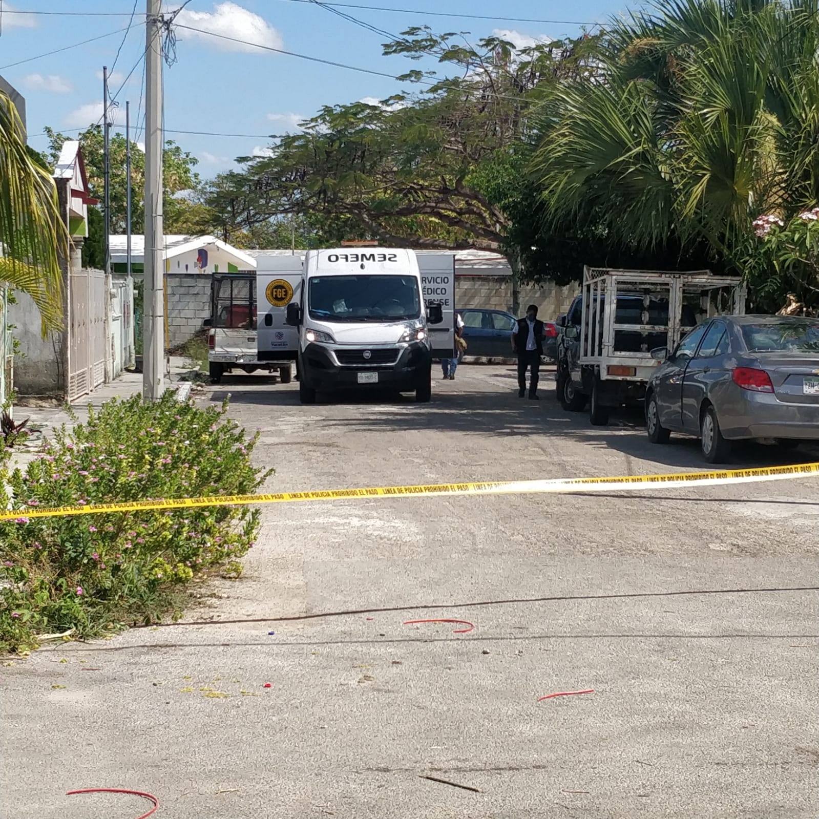 Al lugar llegaron elementos del Servicio Médico Forense para levantar el cuerpo Al lugar llegaron elementos del Servicio Médico Forense para levantar el cuerpo