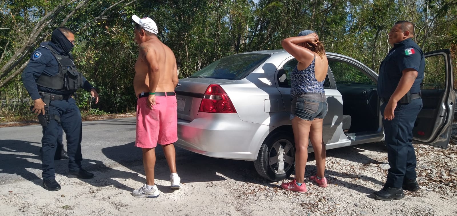 La pareja fue asegurada y trasladada ante el juez calificador por faltas administrativas