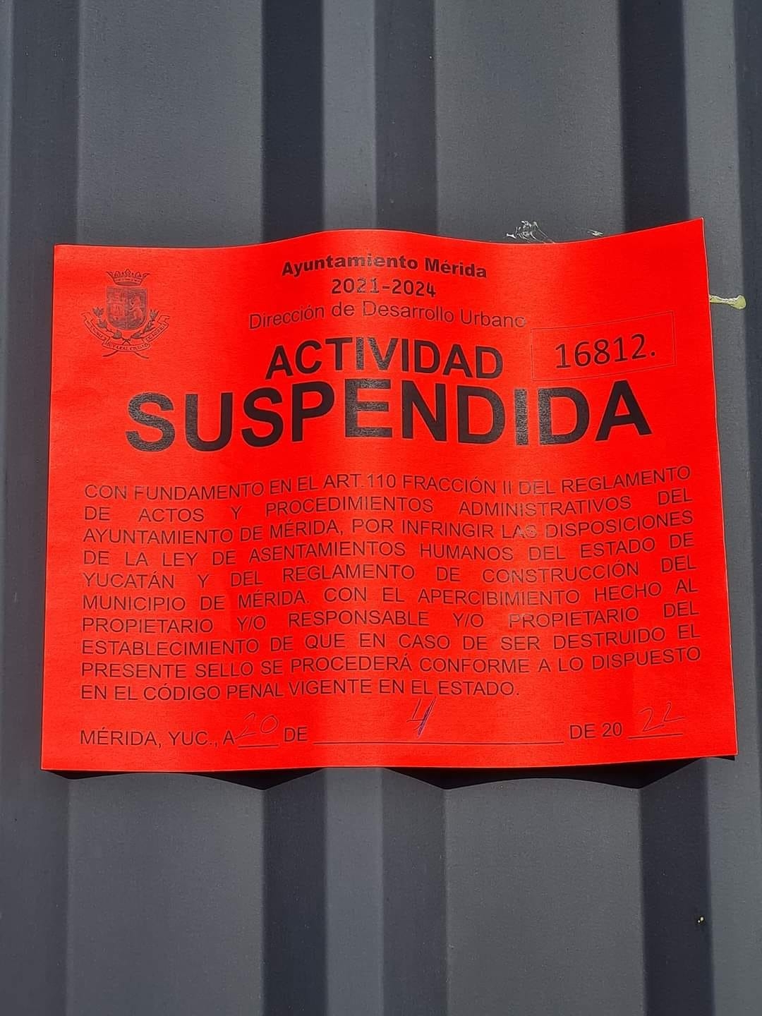 Así se mostraron en redes sociales los sellos de suspensión al gimnasio Así se mostraron en redes sociales los sellos de suspensión al gimnasio
