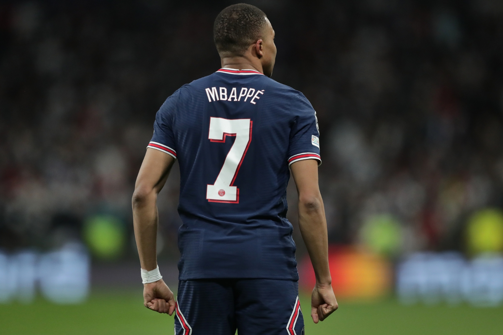Mbappe querría salir del PSG para no competir con Messi y llegar al Real Madrid para ser su principal referente Mbappe querría salir del PSG para no competir con Messi y llegar al Real Madrid para ser su principal referente