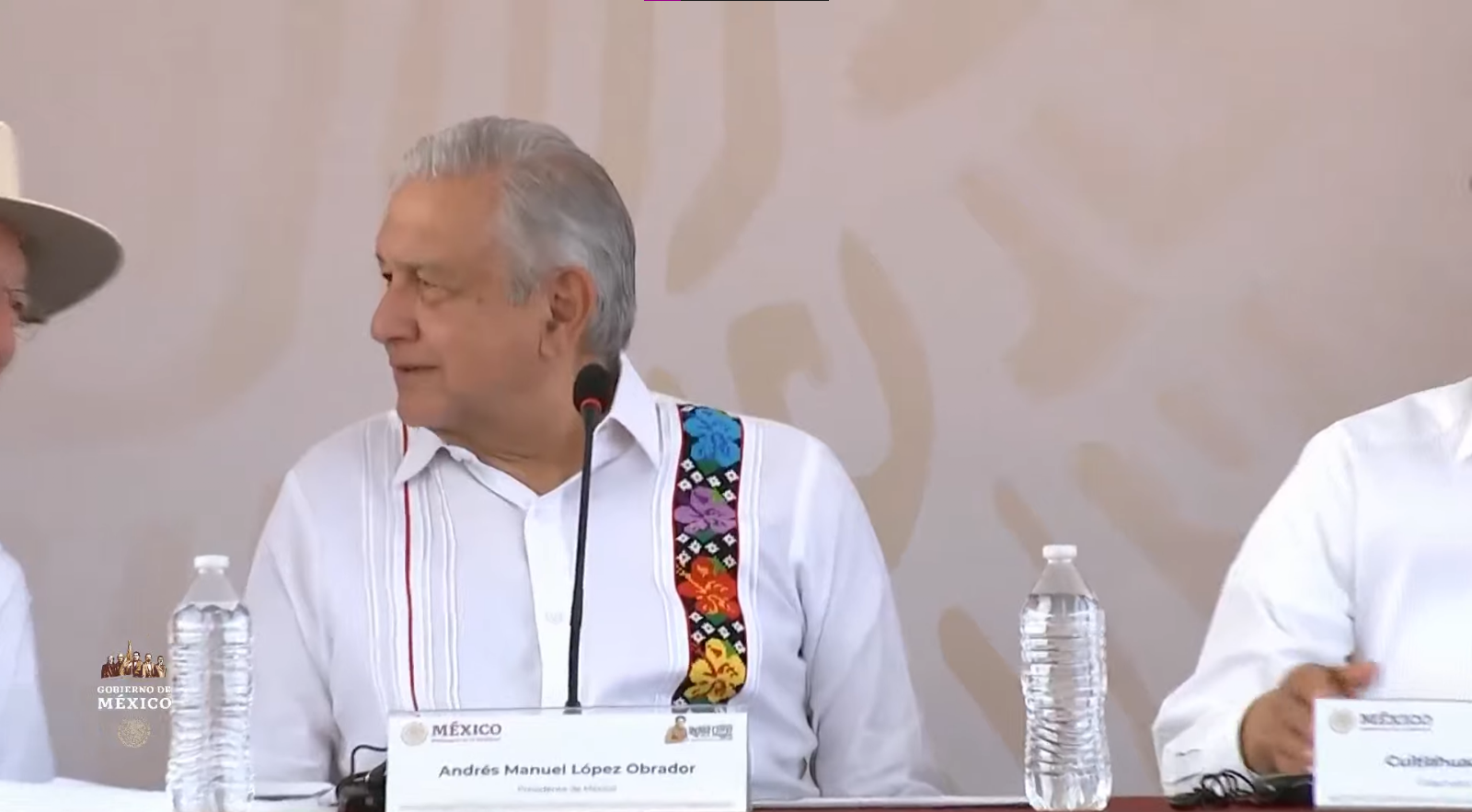 AMLO conmemora el día del trabajo desde Refinería Dos Bocas