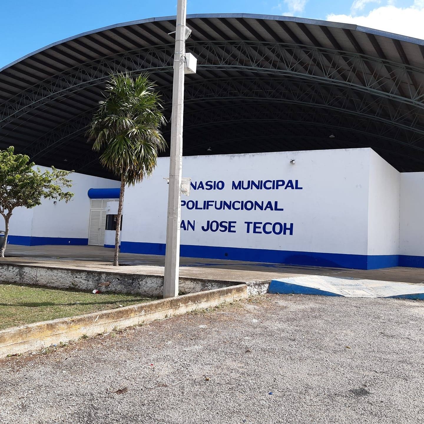 Vinculan a proceso a dos hombres por robar tubería del polifuncional de San José Tecoh