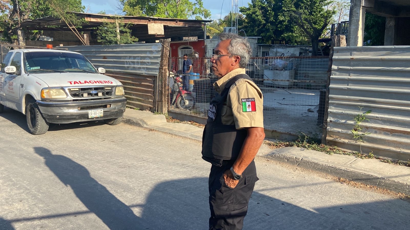 La policía local hace los cateos La policía local hace los cateos