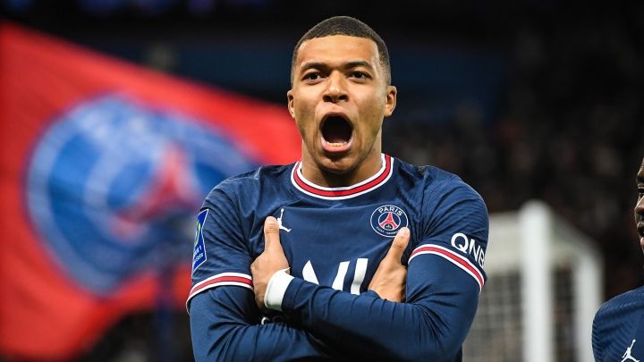 Mbappe habría firmado el mejor contrato en la historia del futbol