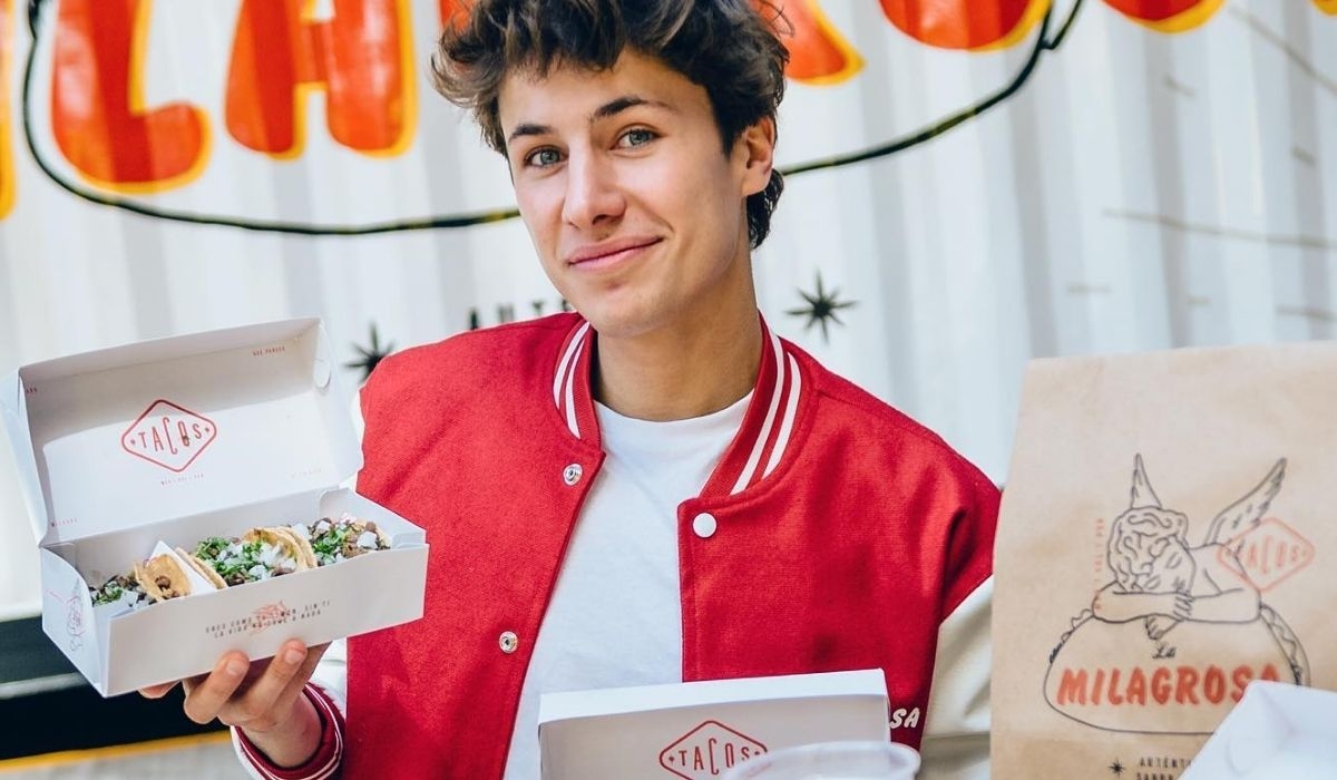 JuanPa Zurita se hizo tendencia en redes sociales, tras lanzar su primera taquería