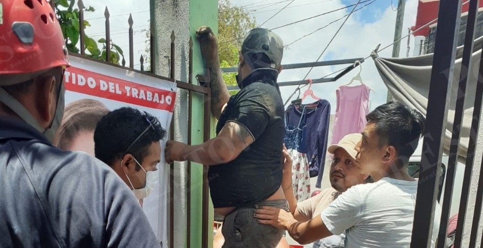 El hombre está siendo intervenido quirúrgicamente y hay la posibilidad de que pierda su mano El hombre está siendo intervenido quirúrgicamente y hay la posibilidad de que pierda su mano