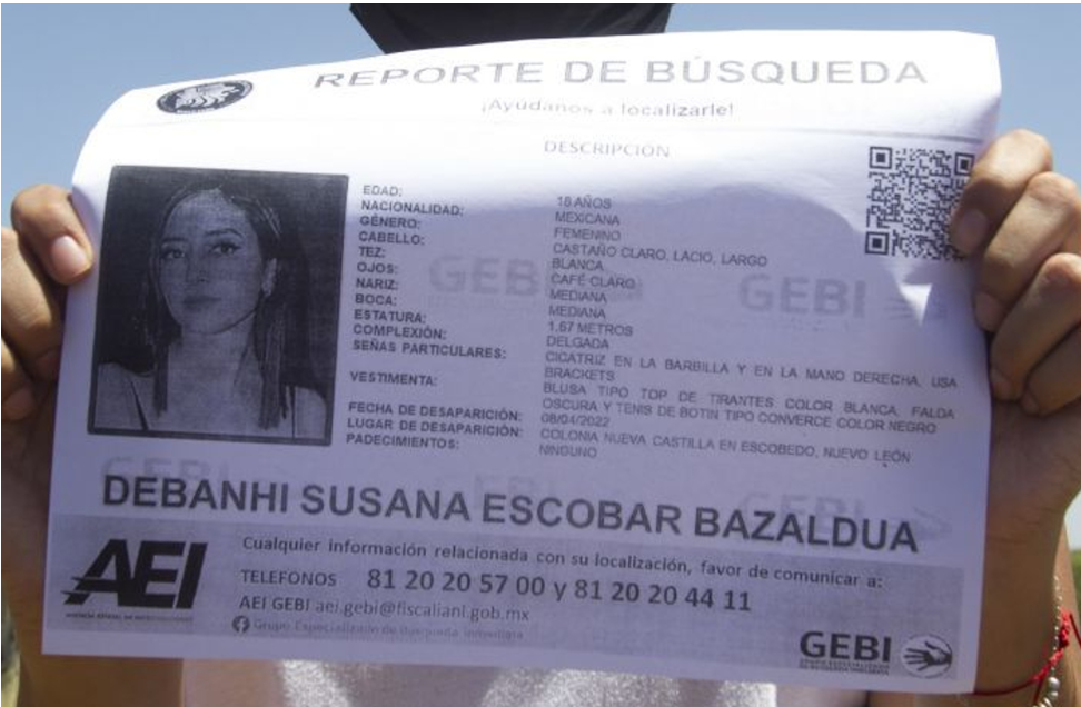 A las 04:25, Debanhi descendió de este auto a la altura de la vía Numancia