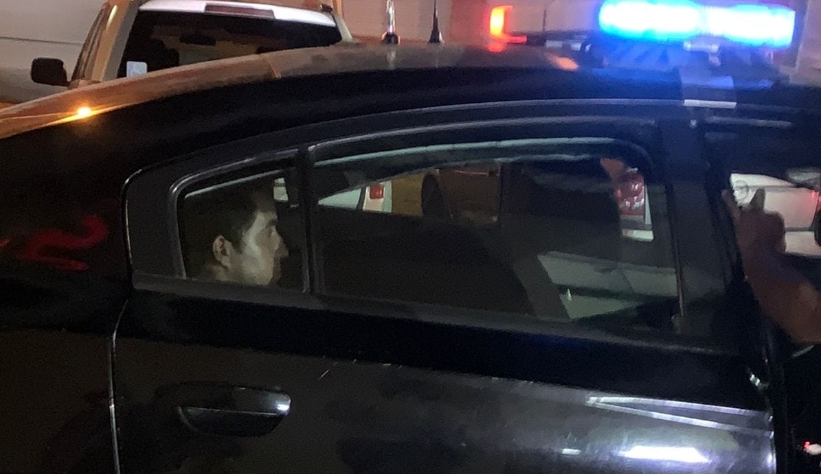 El hombre había tomado varias fotografías a tres menores de edad en una plaza comercial de Mérida El hombre había tomado varias fotografías a tres menores de edad en una plaza comercial de Mérida