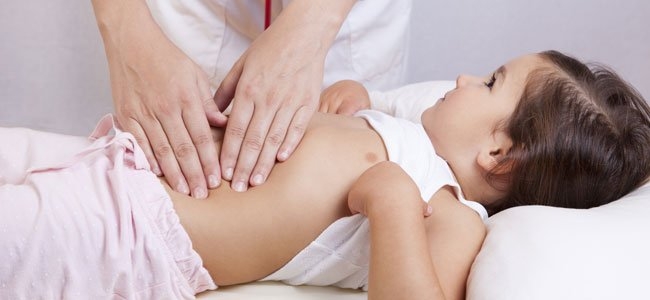 Una de las reacciones de este adenovirus es la inflamación del higado. Foto: Guía Infantil