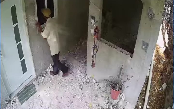 El hombre fue entregado a las autoridades