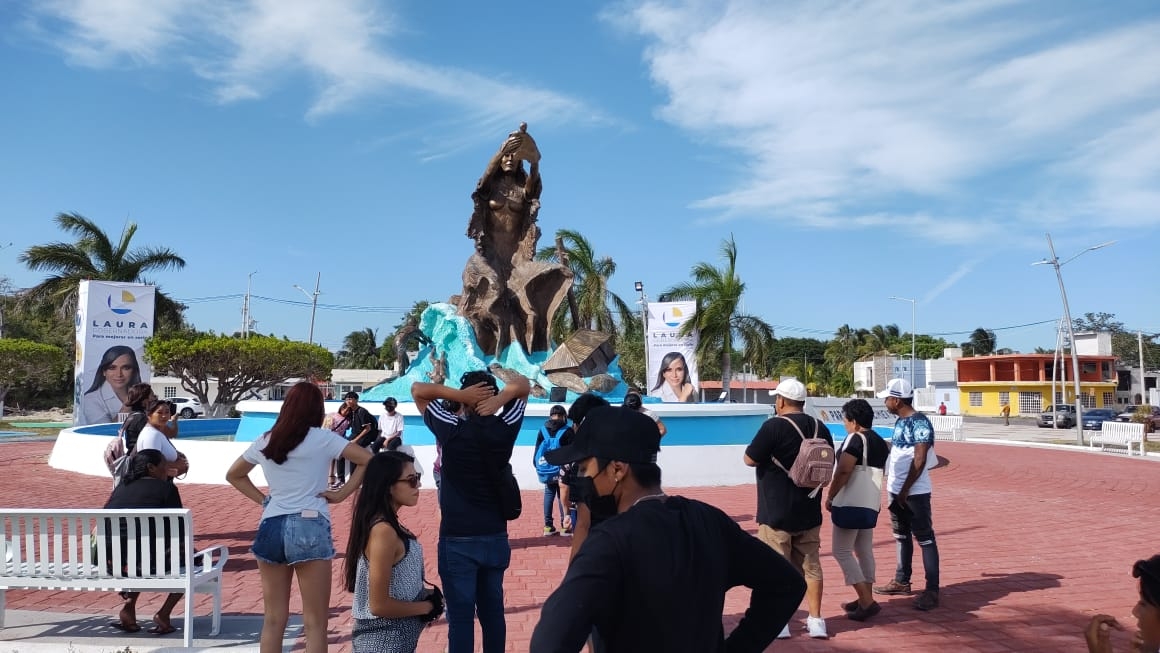Las autoridades policiales mantienen cerradas las vialidades alternas al parque del Renacimiento Las autoridades policiales mantienen cerradas las vialidades alternas al parque del Renacimiento