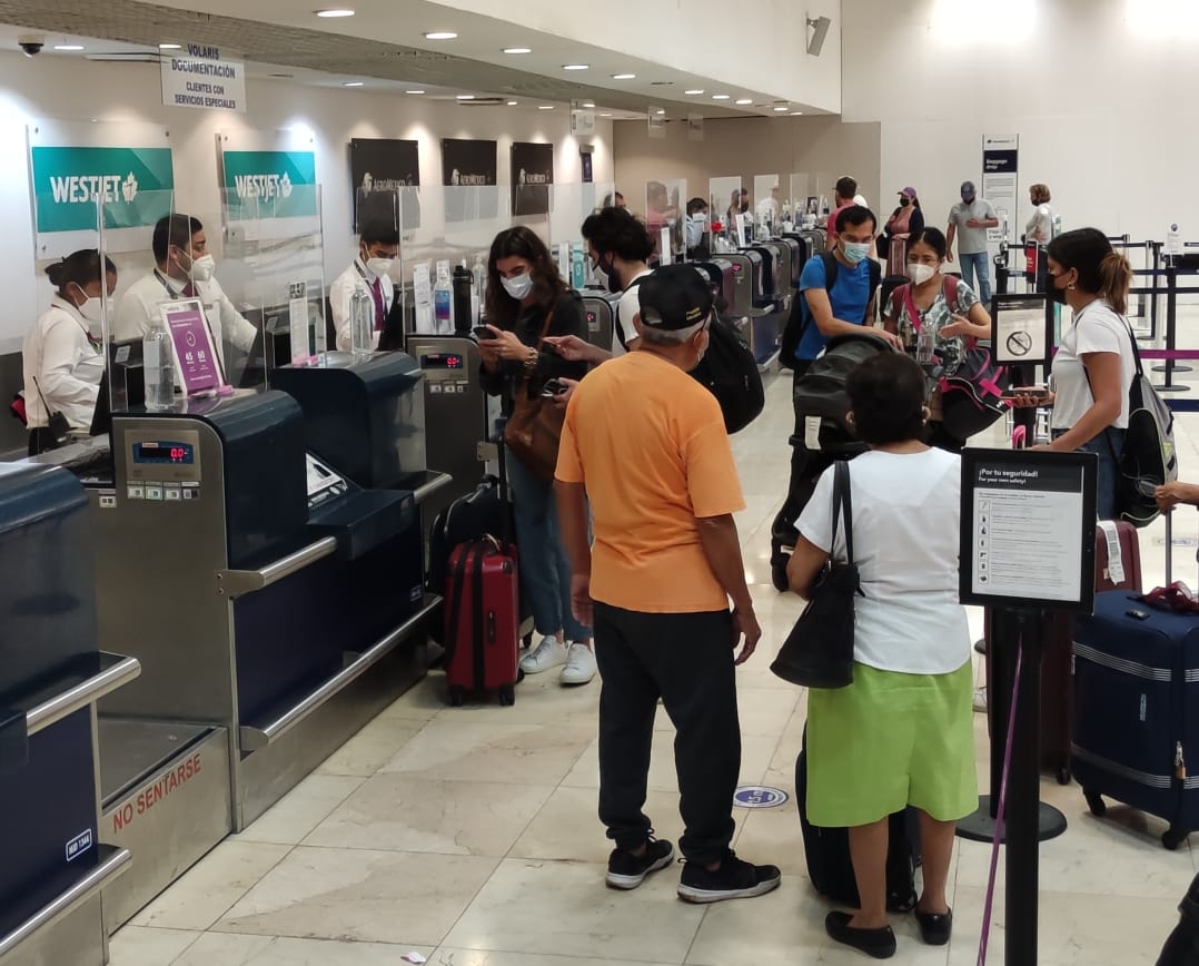 El aeropuerto de Mérida no ha registrado atrasos en las primeras operaciones de la mañana, y el personal de la terminal espera que no hayan cancelaciones de vuelos El aeropuerto de Mérida no ha registrado atrasos en las primeras operaciones de la mañana, y el personal de la terminal espera que no hayan cancelaciones de vuelos