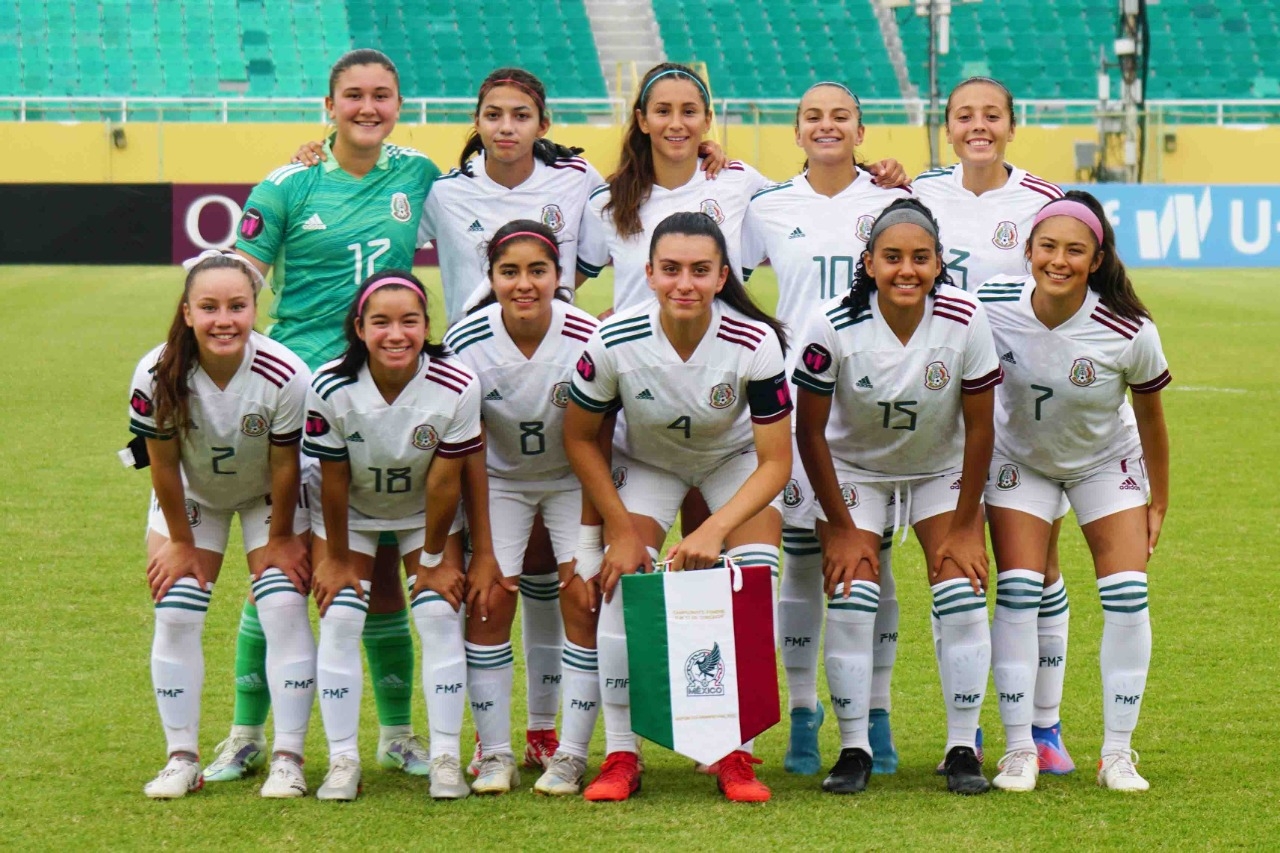 Las futbolistas quintanarroenses coincidieron por primera vez en la cancha en este encuentro Las futbolistas quintanarroenses coincidieron por primera vez en la cancha en este encuentro