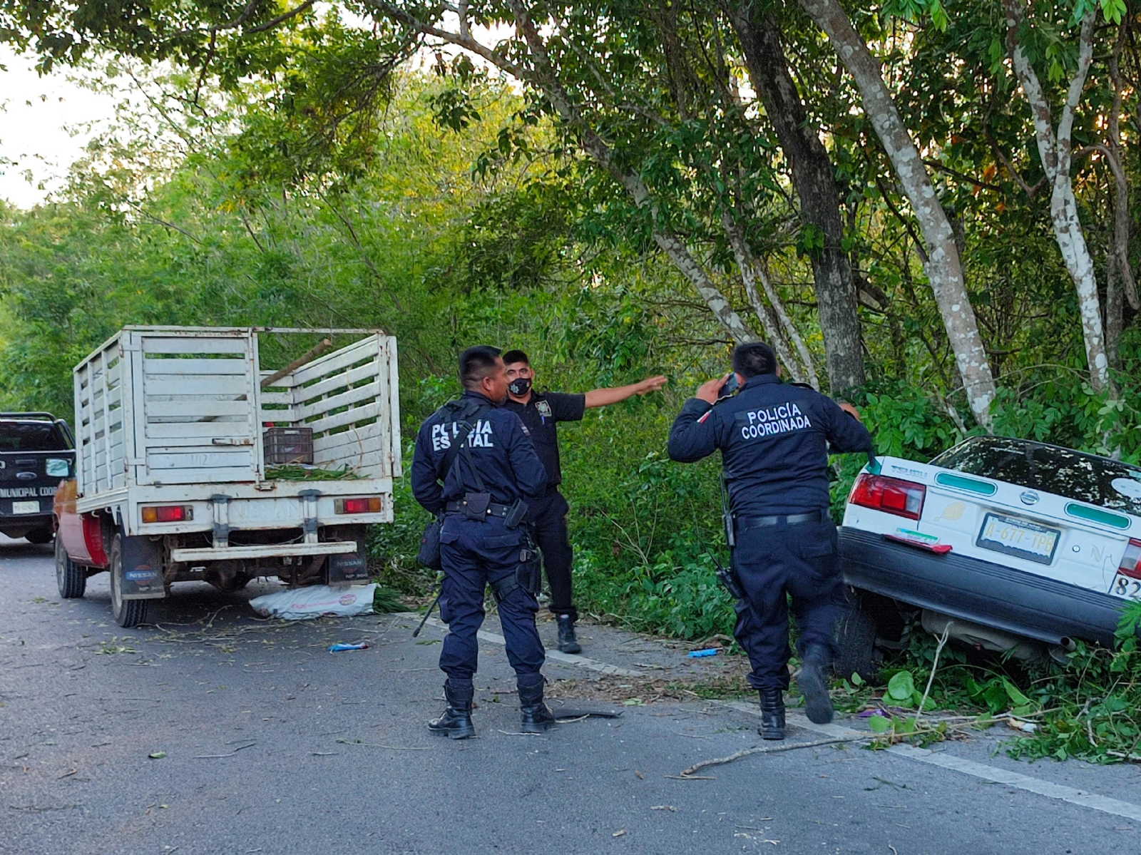 Conductores que se encontraban en el mismo tramo carretero dieron aviso a la policía al momento del accidente. Conductores que se encontraban en el mismo tramo carretero dieron aviso a la policía al momento del accidente.