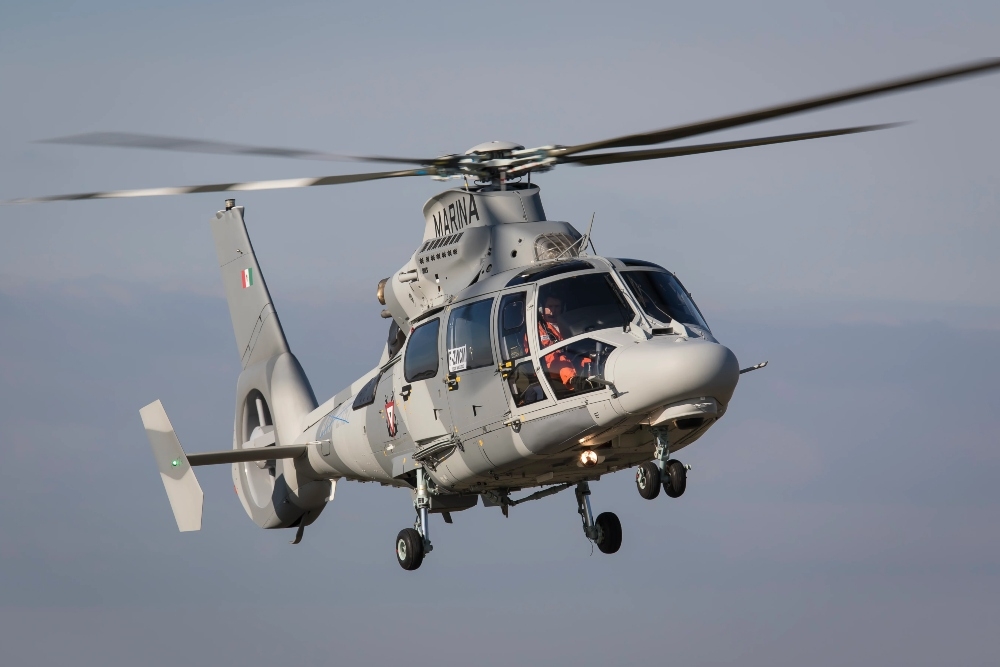 El Helicóptero Panther de la Semar participó en el simulacro de desastre causado por un huracán en Playa del Carmen