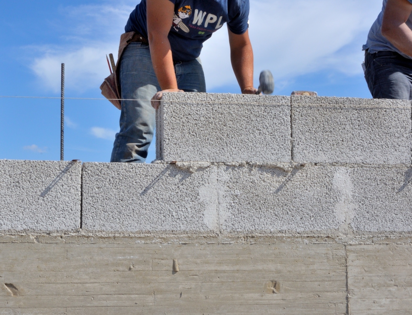 Construir un muro en tu vivienda podría ser razón de una denuncia