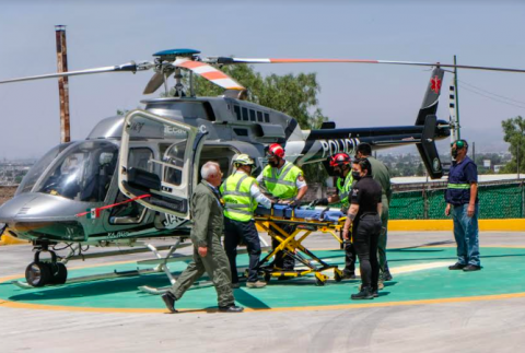 El bebé fue trasladado en helicóptero. Foto: Especial El bebé fue trasladado en helicóptero. Foto: Especial
