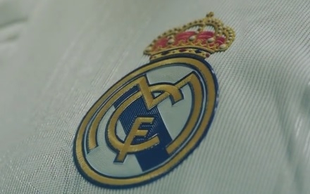 Real Madrid presentó su nueva camiseta para la temporada 2022/23 en homenaje a sus 120 años de historia