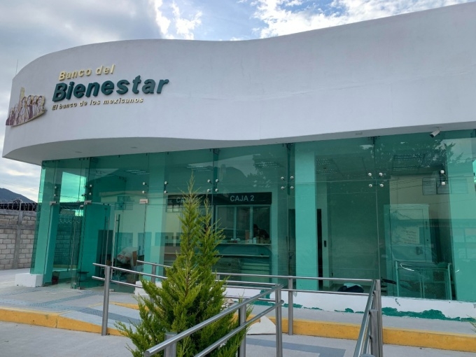 Puedes postularte como jefe o auxiliar Puedes postularte como jefe o auxiliar