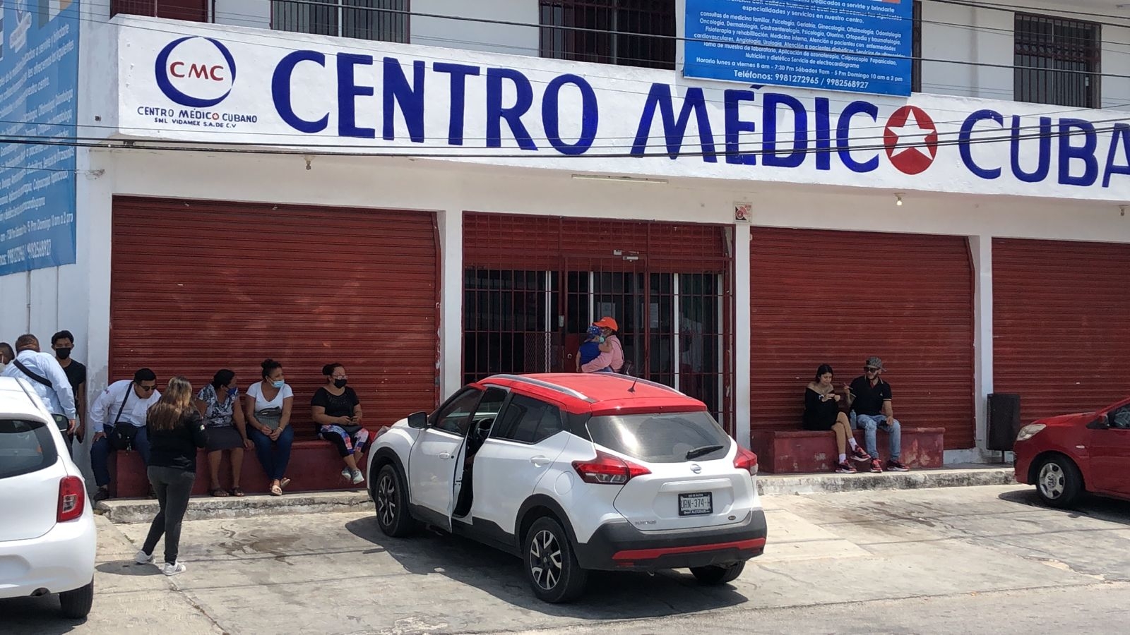 Policías ingresaron al Centro Médico Cubano en Cancún para investigar los hechos que rodean la muerte de una mujer en el sitio Policías ingresaron al Centro Médico Cubano en Cancún para investigar los hechos que rodean la muerte de una mujer en el sitio