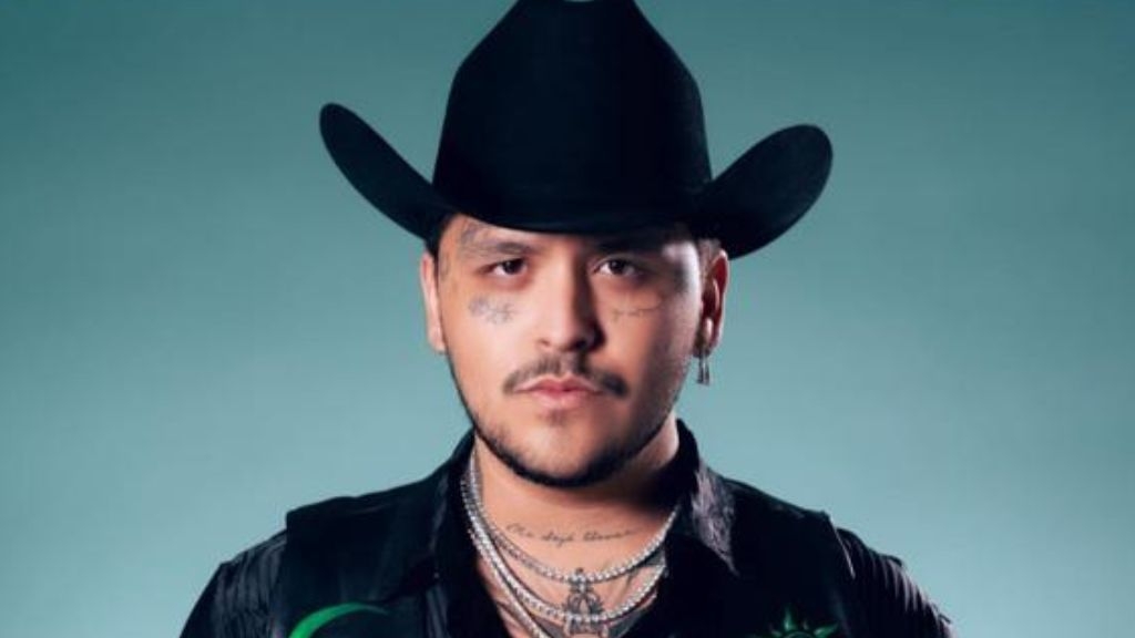 El cantante de regional aparece en aparente estado de ebriedad