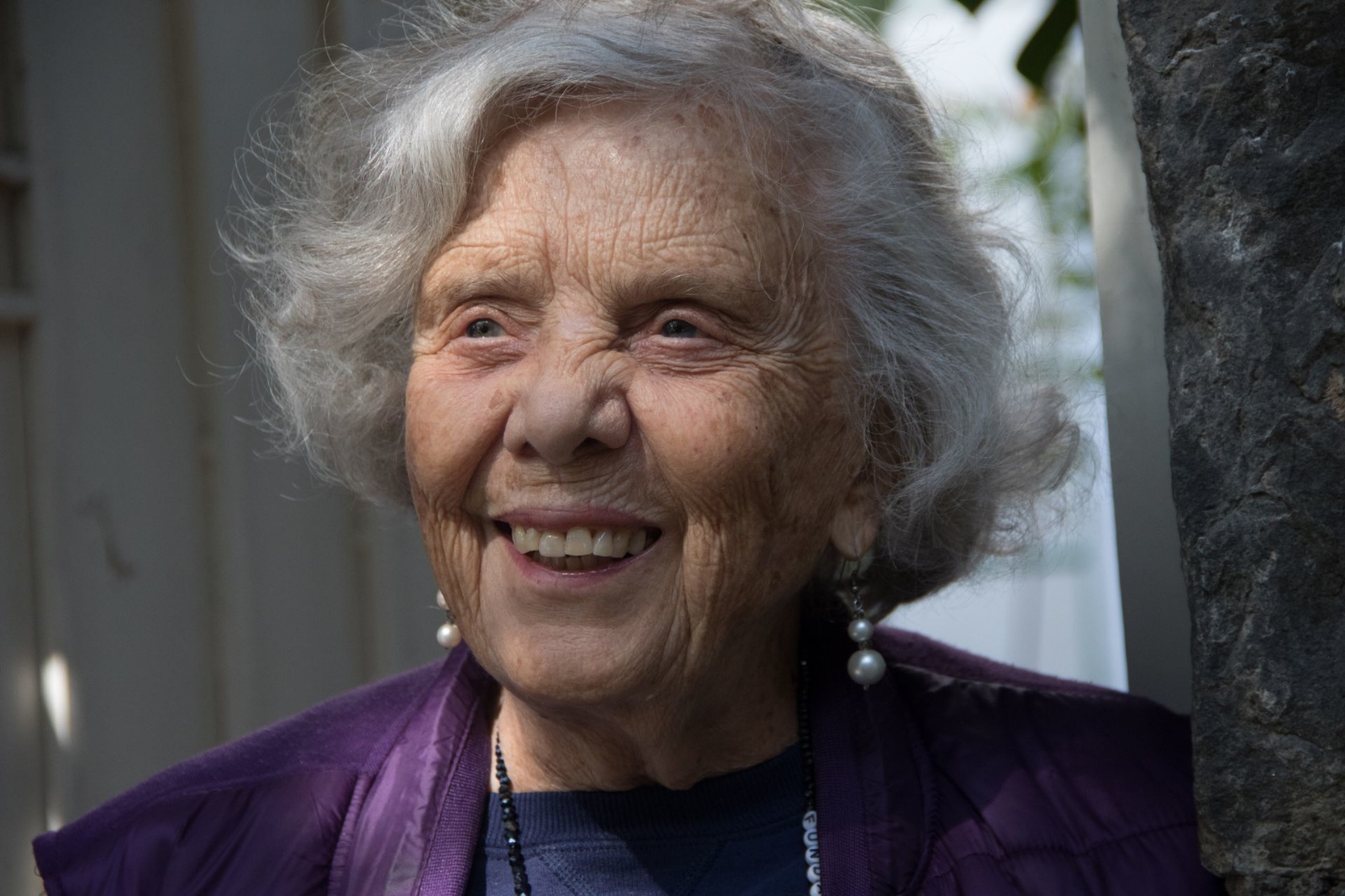 La escritora mexicana Elena Poniatowska, reconocida por su obra La noche de Tlatelolco, cumple 90 años de edad.

