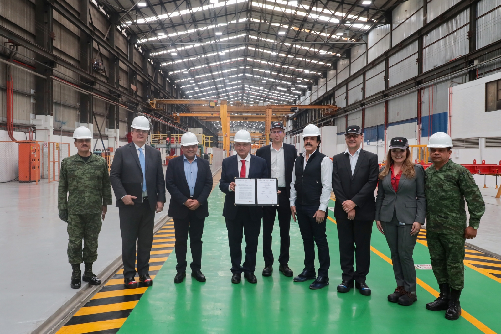 AMLO anunció la adquisición para el Tren Maya