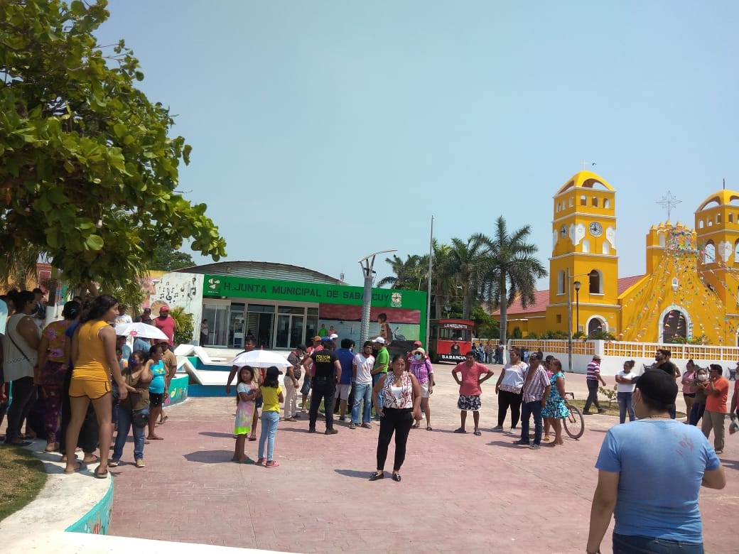Habitantes de Sabancuy pidieron apoyo a la comisaria para que el hombre sea detenido