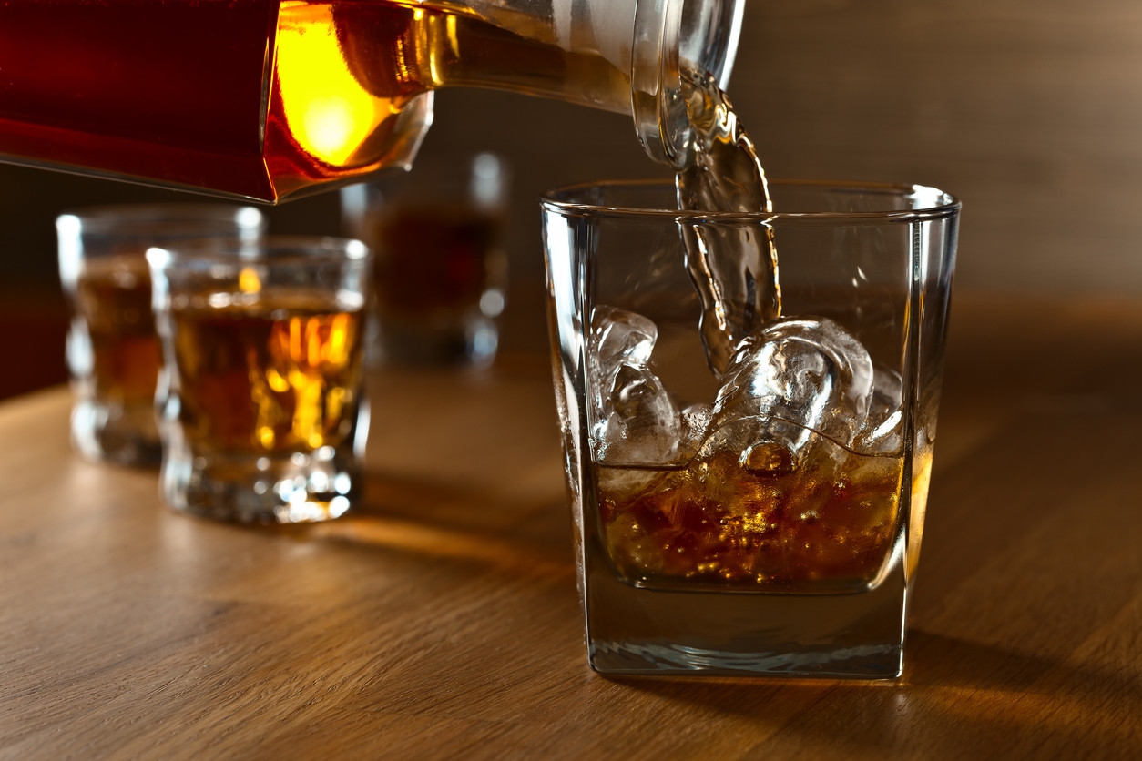 El Whisky es una bebida popular, aunque una botella llega superar el millón de dólares. Foto: Especial El Whisky es una bebida popular, aunque una botella llega superar el millón de dólares. Foto: Especial