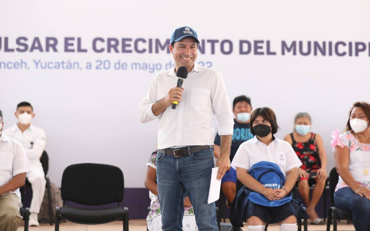 El gobernador de Yucatán, Mauricio Vila, se reunió con su equipo encargado del proyecto 'La Plancha'. Foto: @MauVila