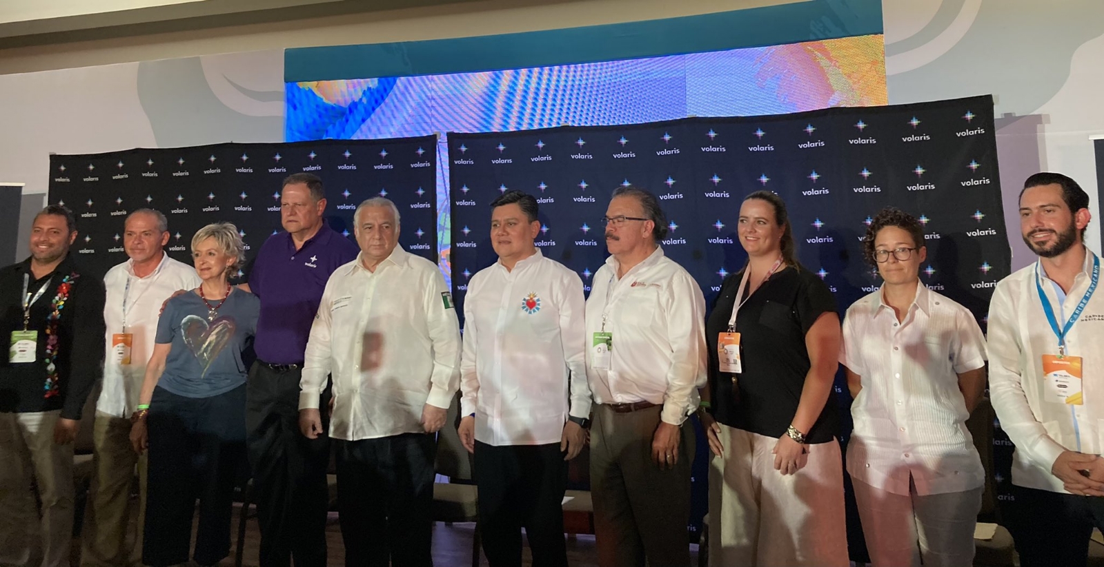 Enrique Beltranena hizo su anuncio en el Tianguis Turístico 2022, junto al secretario de Turismo, Miguel Torruco Marqués. Foto: Twitter @@kikebeltranena