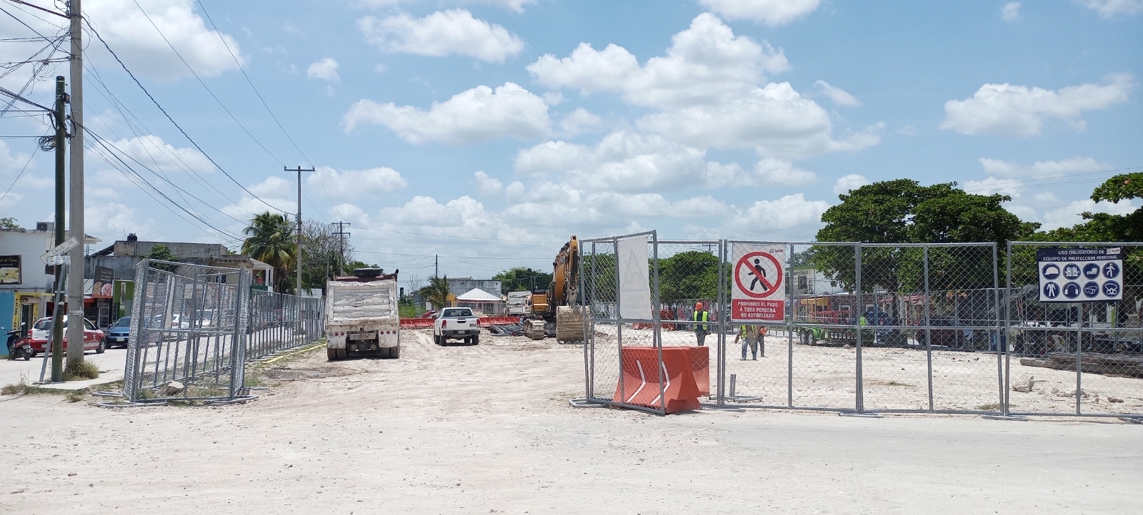 La compañía no tiene oficinas en el municipio, y toda la interacción es vía telefónica La compañía no tiene oficinas en el municipio, y toda la interacción es vía telefónica