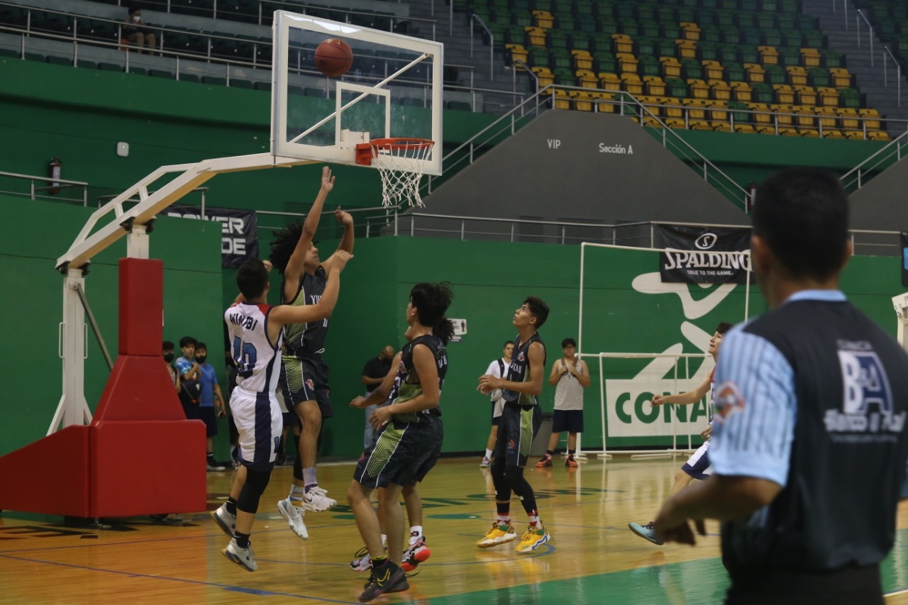 Más de 450 basquetbolistas se reunieron en el Deportivo Kukulcán de Mérida