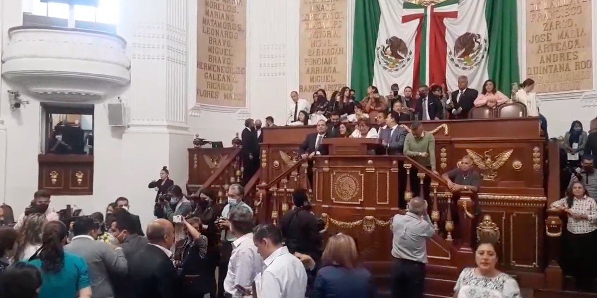 Los legisladores iniciaron la discusión a las 14:00 del jueves y prevén discutir más de mil reservas Los legisladores iniciaron la discusión a las 14:00 del jueves y prevén discutir más de mil reservas