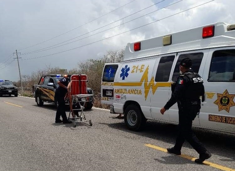 Ambulancia de la SSP trasladó a la mujer al hospital O´Horán de Mérida
