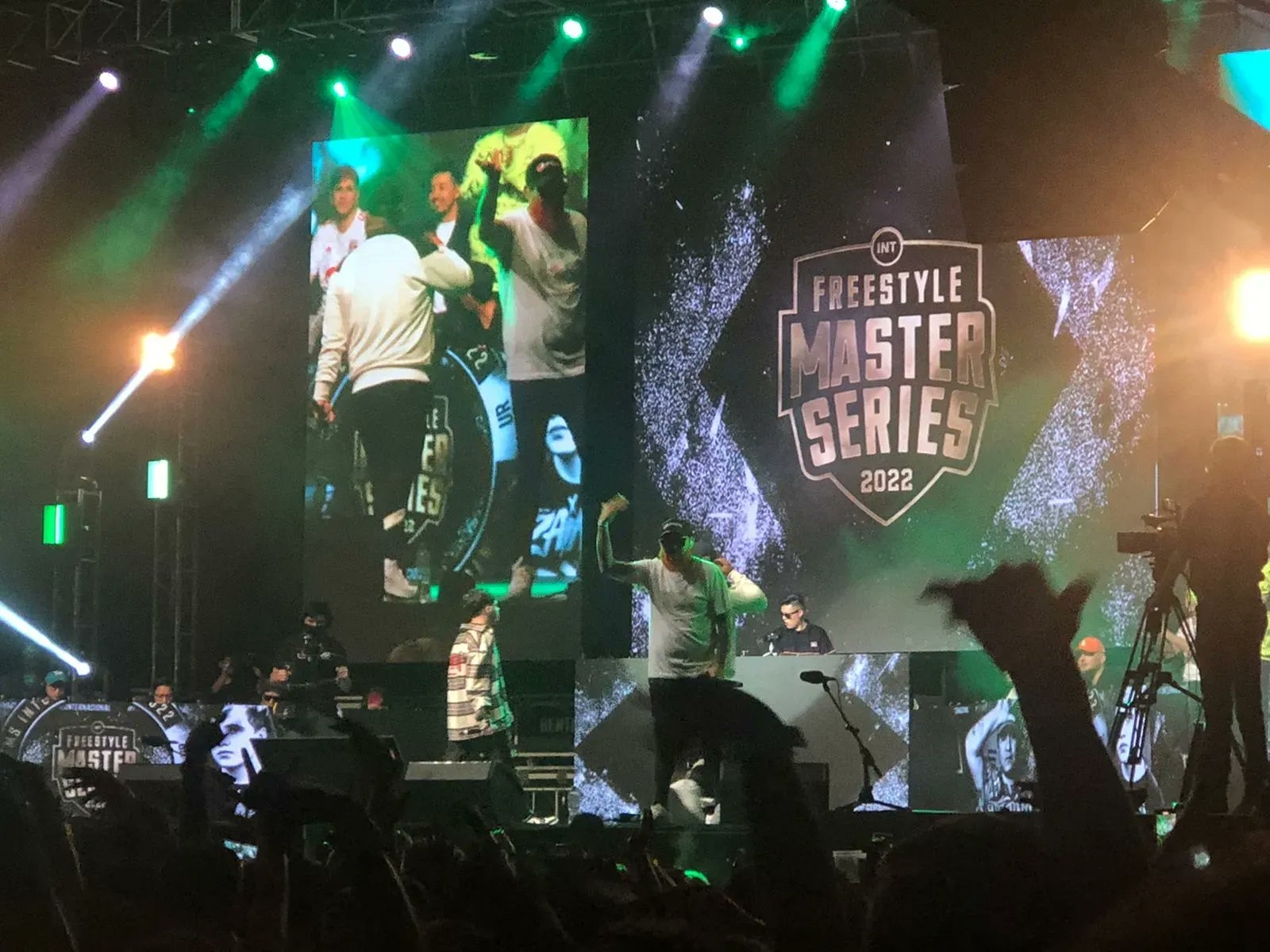 Aczino y Zticma sellan su pase a la Final del Freestyle Master Series
